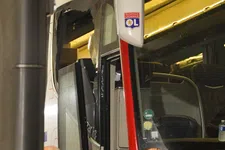 Thumbnail for article: Volop boosheid over aanval op spelersbus Olympique Lyon