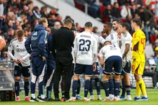 Thumbnail for article: Ajax bereikt de bodem: 'We zijn bezig de club te repareren'