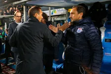 Thumbnail for article: Michael Valkanis gaat spelers Ajax 'in positieve zin gek maken'