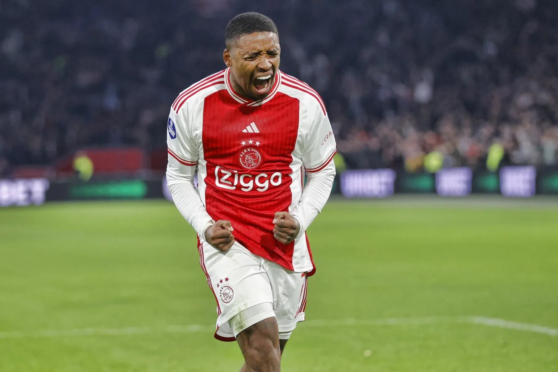 Van 't Schip leidt Ajax naar eerste competitiezege sinds 12 augustus