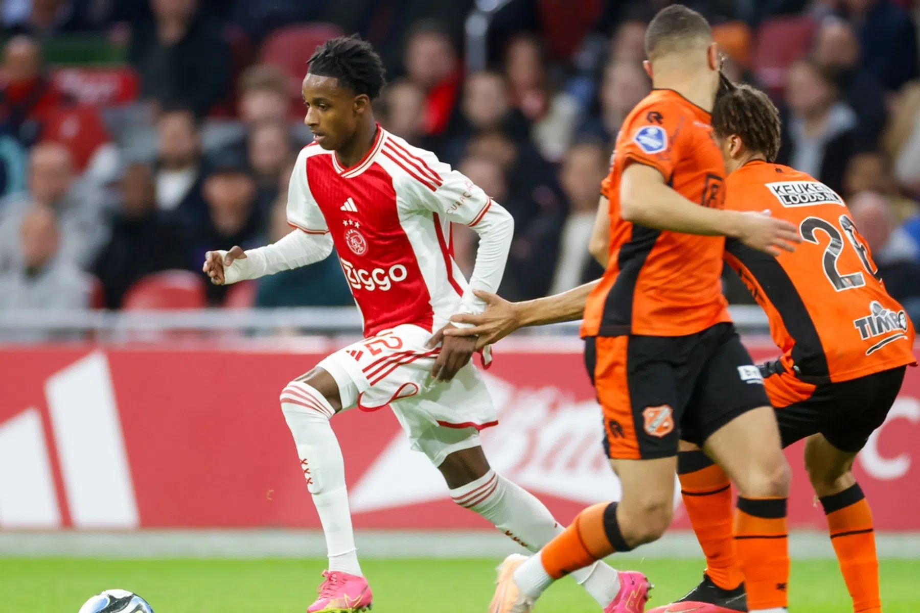 Debutant Martha in de voetsporen van Kluivert