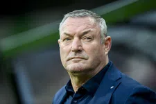 Thumbnail for article: Ron Jans ontmoet oude liefde: 'Ik heb daar drie jaar gewoond, de spelers zijn je kinderen'