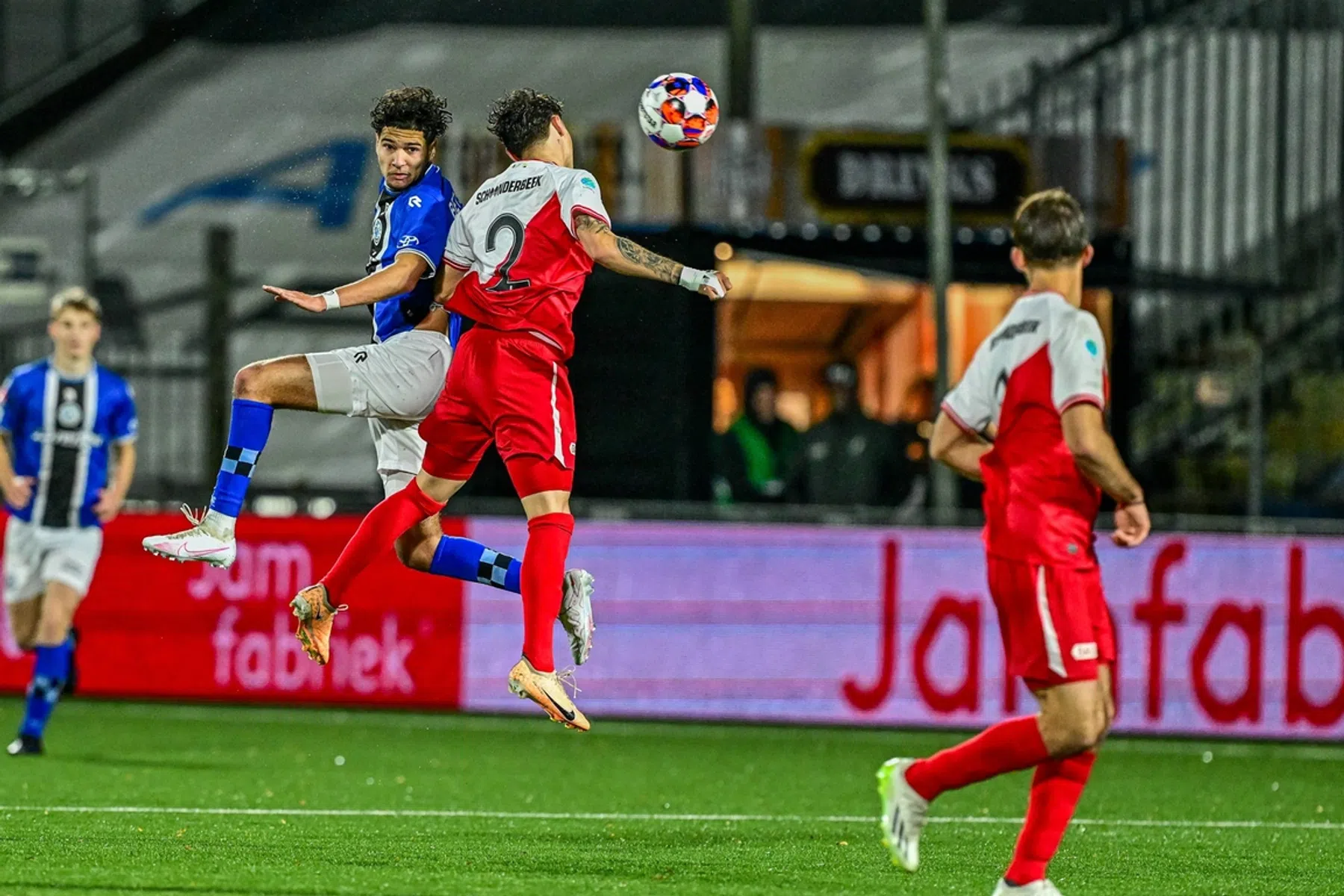 Den Bosch geeft zege weg tegen reuzendoder Jong FC Utrecht