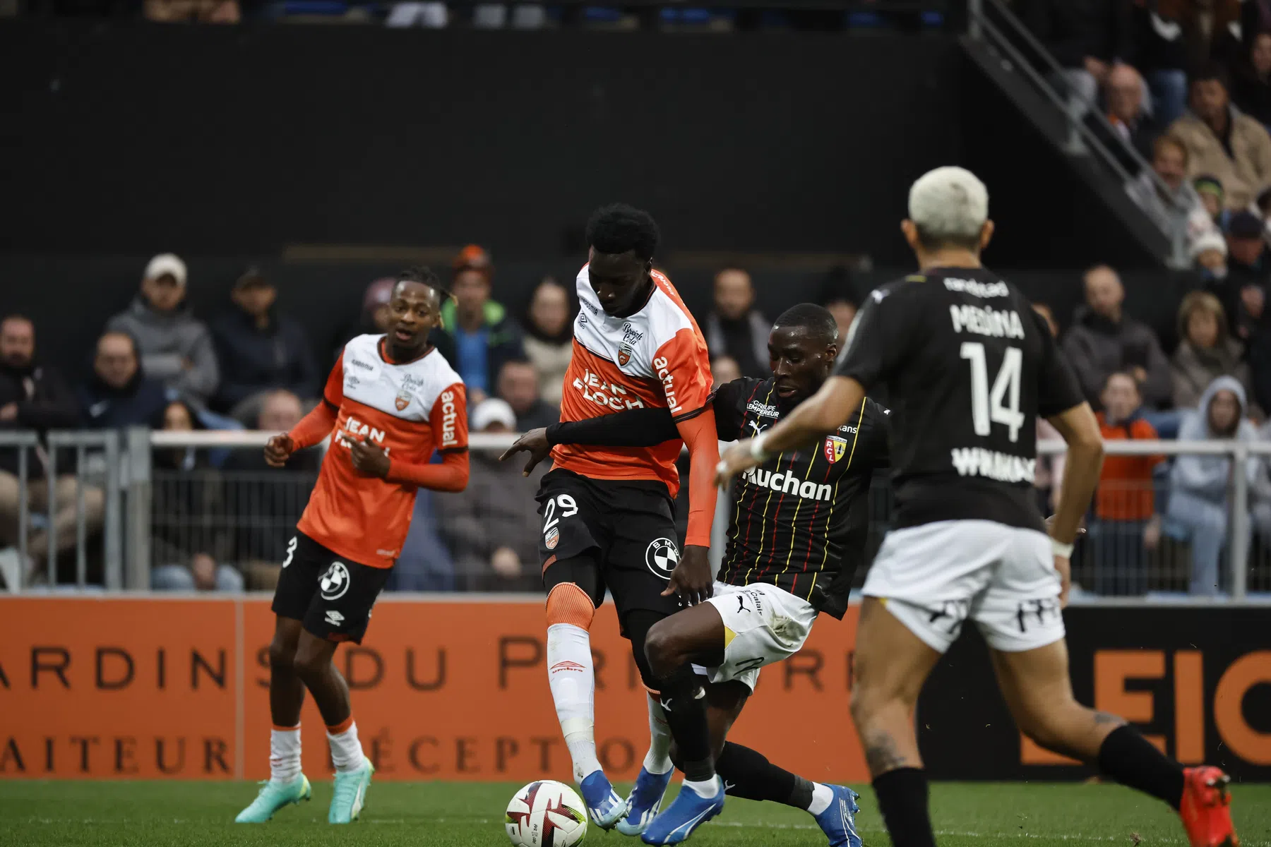 Mvogo voorkomt jubelstemming bij RC Lens richting weerzien met PSV