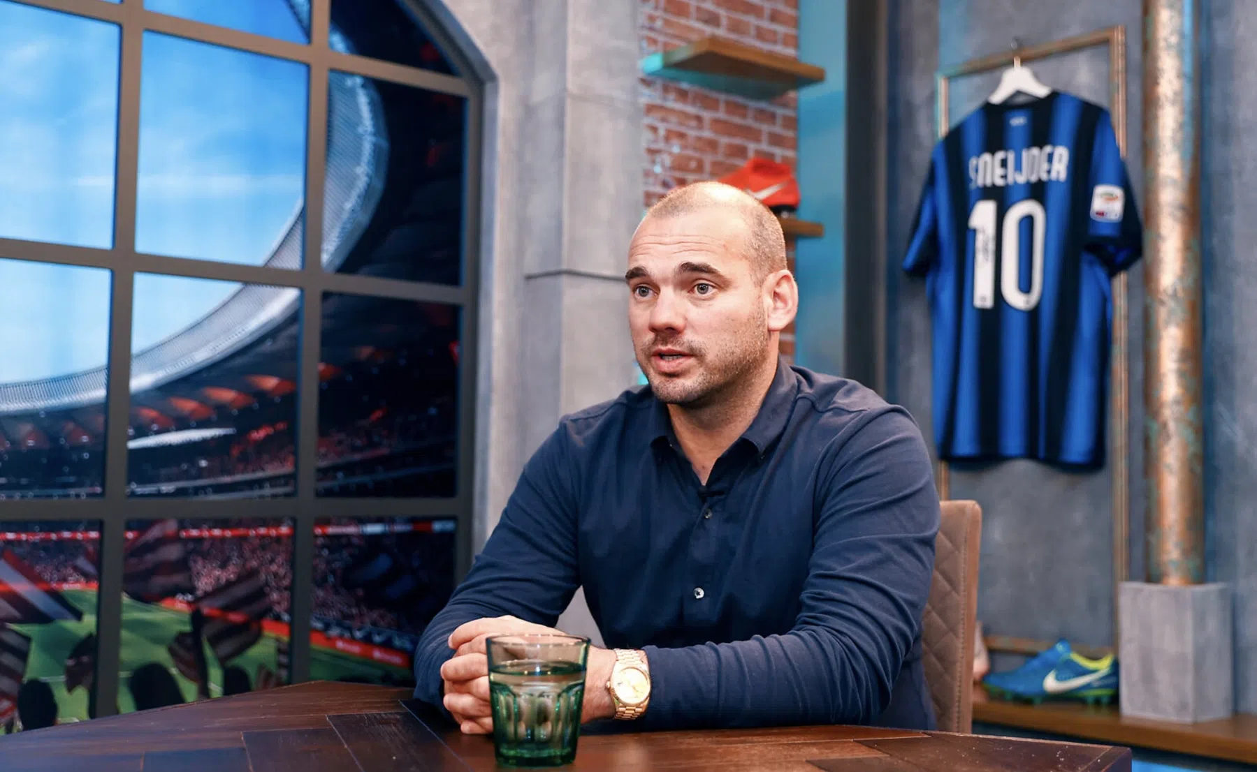 'Het mag minder lui en gemakzuchtig in praatprogramma's over voetbal'