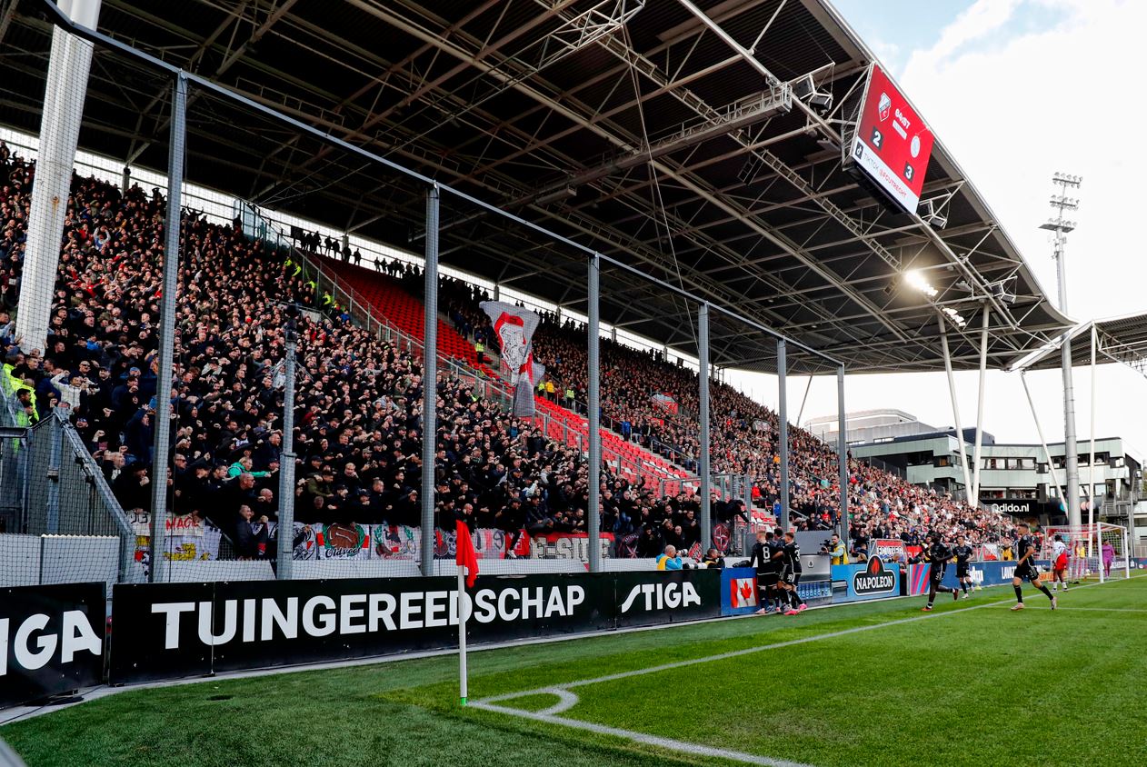 Ajax moet naar Galgenwaard voor bekerduel met amateurs