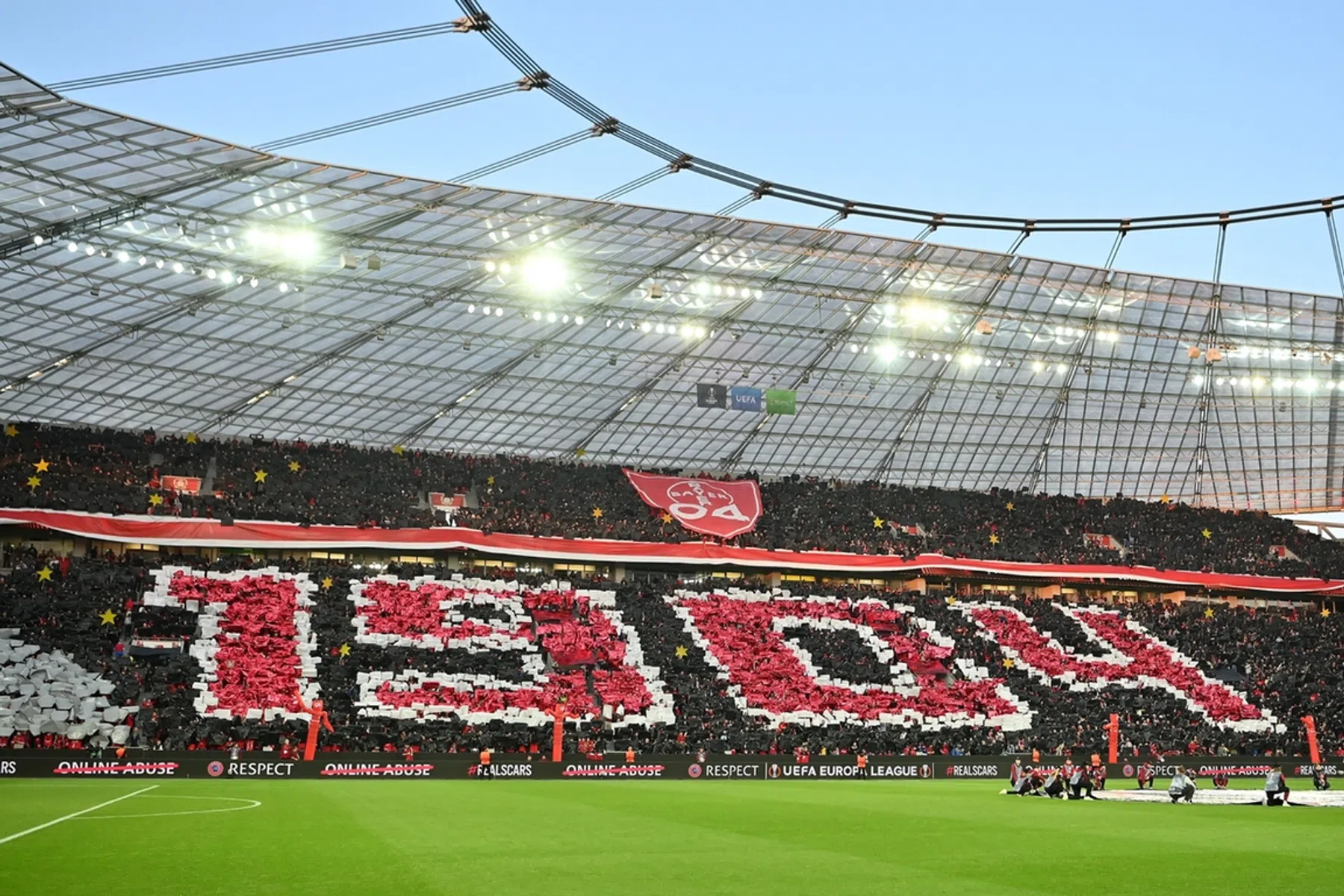 Leverkusen zet Bundesliga op zijn kop; vanaf €129 ben je erbij, inclusief vervoer!