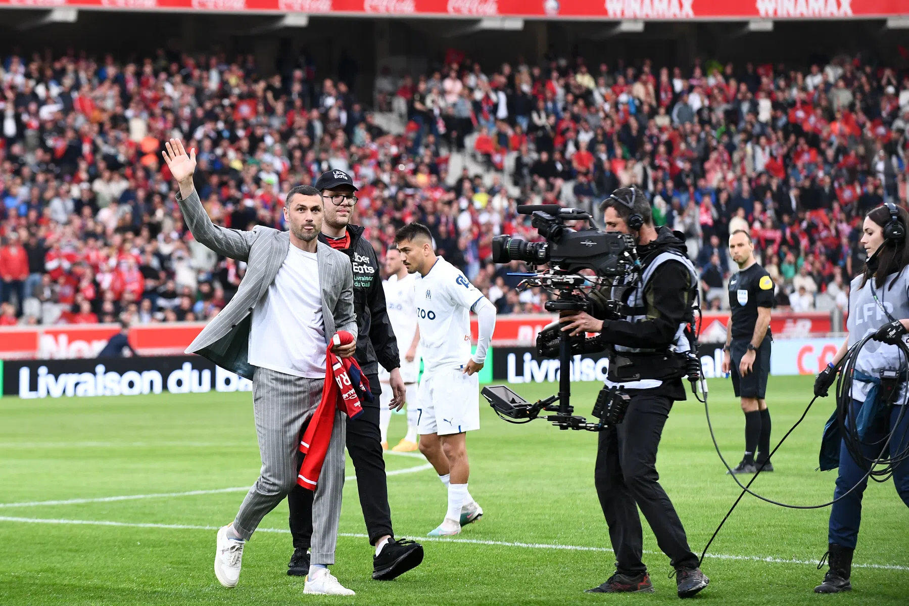 Burak Yilmaz stapt na exact een maand alweer op bij Besiktas
