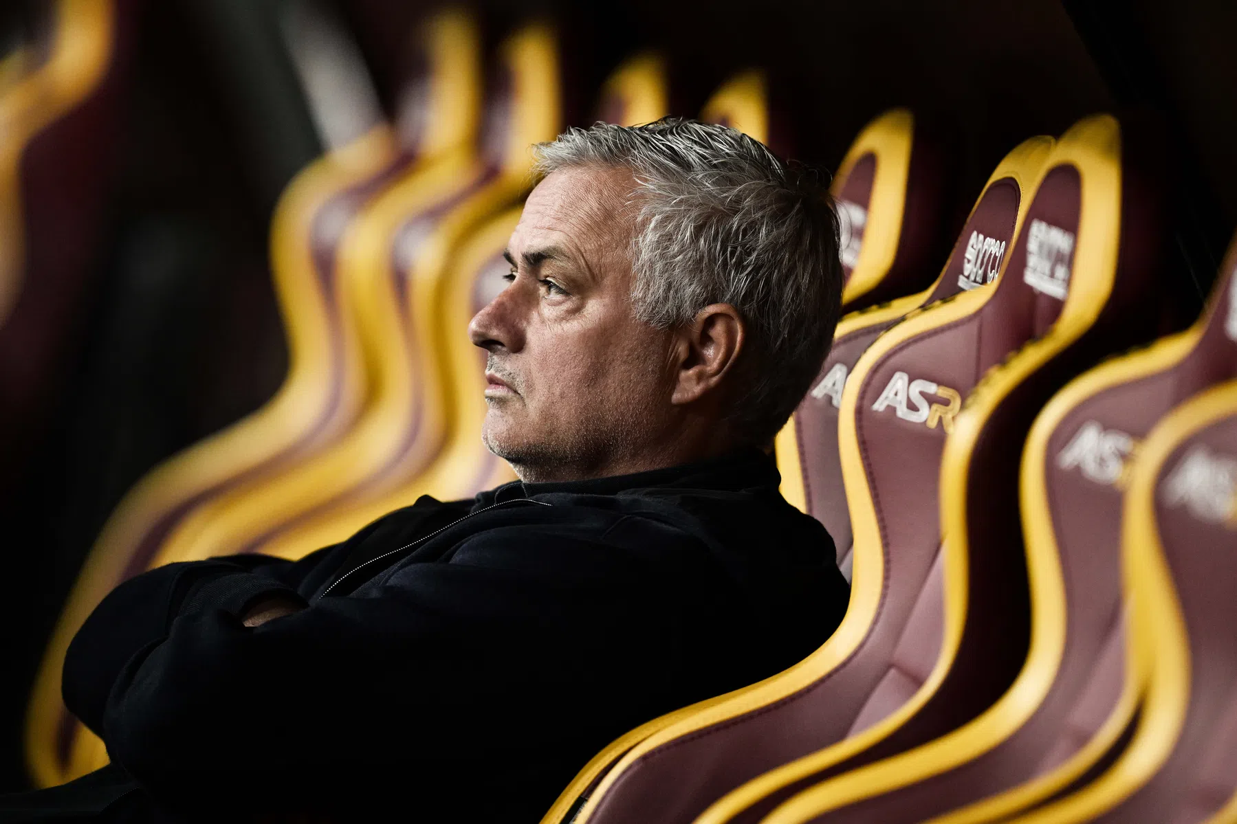 Mourinho maakt eigen spelers af, maar wijst één uitzondering aan
