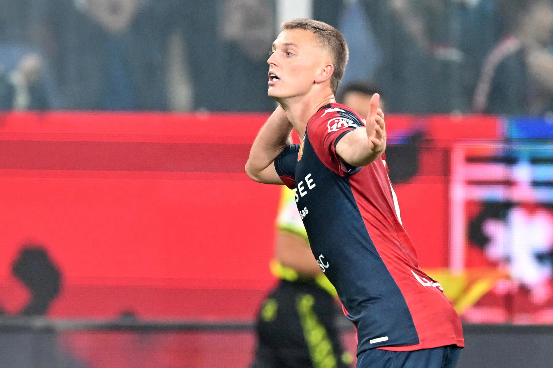 Genoa beloont voormalig AZ'er met meerjarige verbintenis