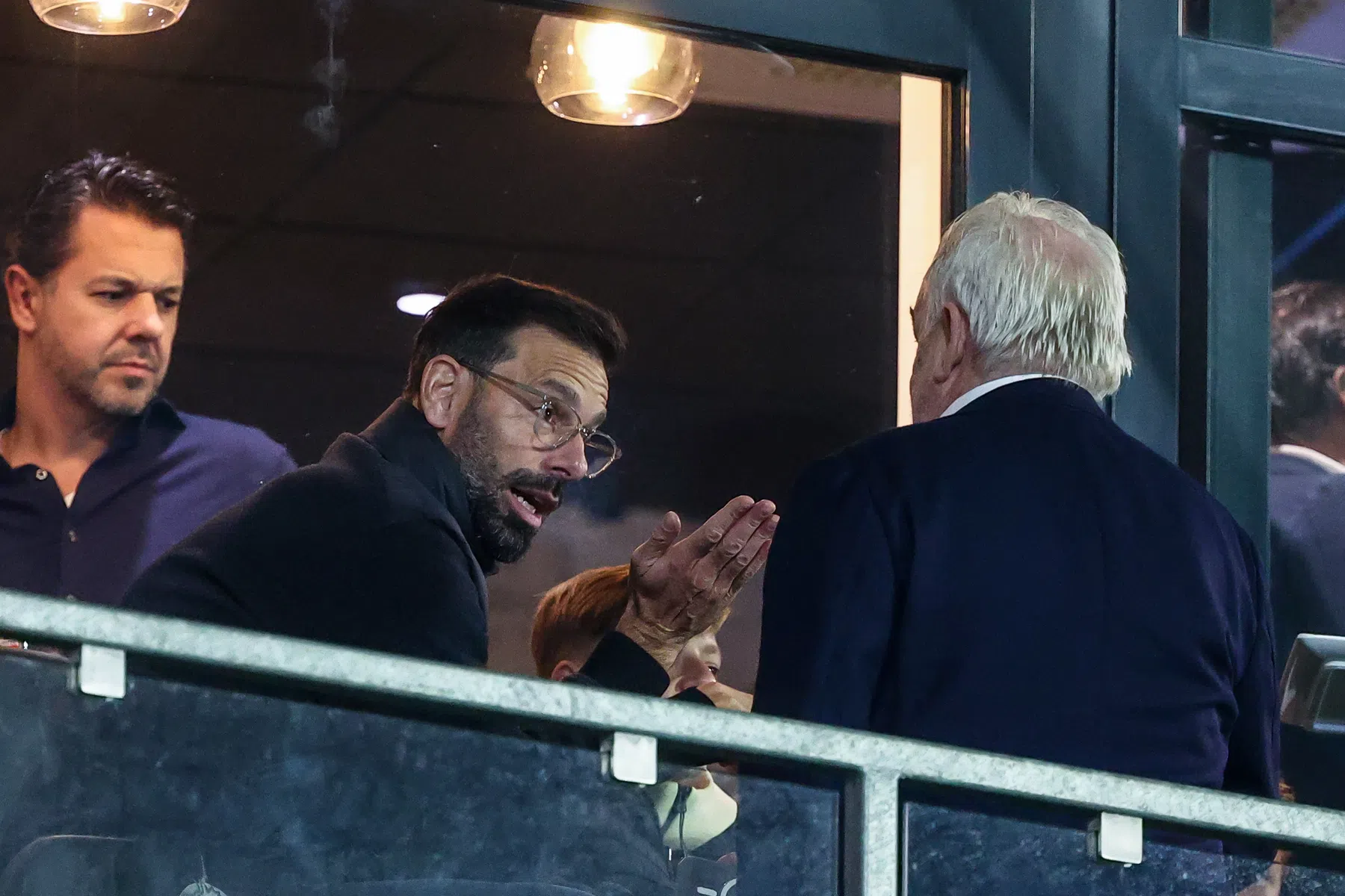 Van Nistelrooij laat zich zien bij FC Den Bosch: 'Hij is een goede vriend'