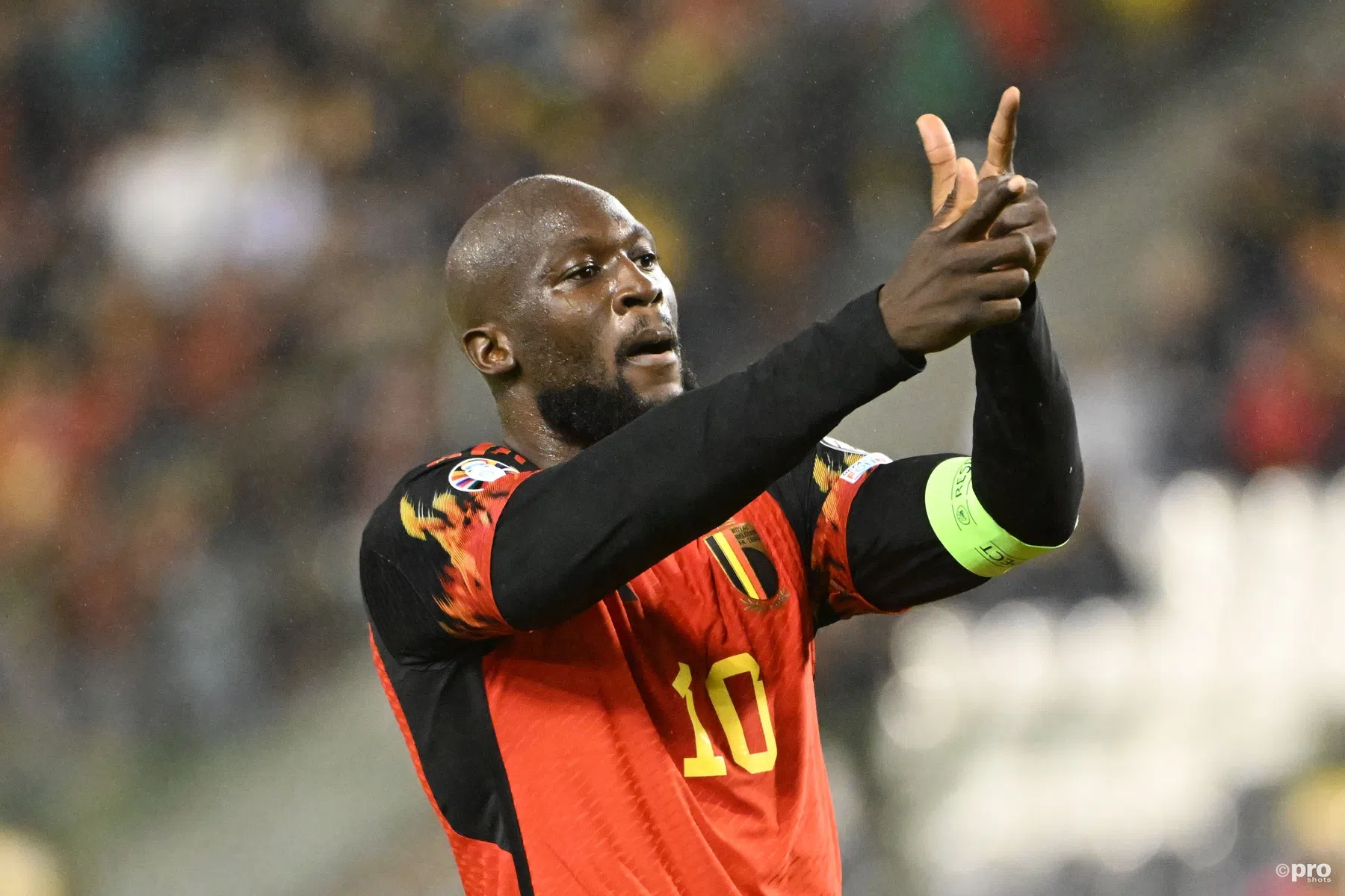 Ontketende Lukaku schiet Belgen met vier goals in half uur naar groepswinst