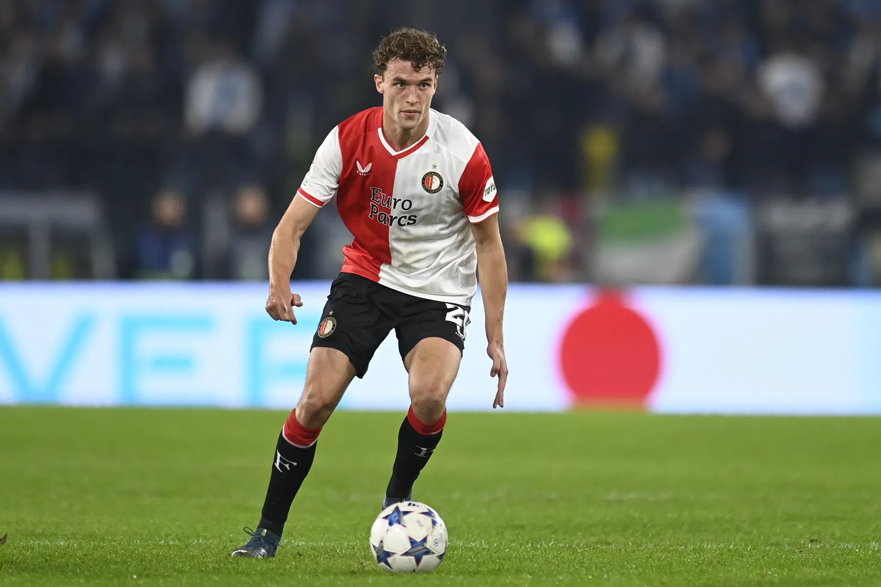 'Wie weet zit een overgang naar Barça er dan gewoon in voor Wieffer'