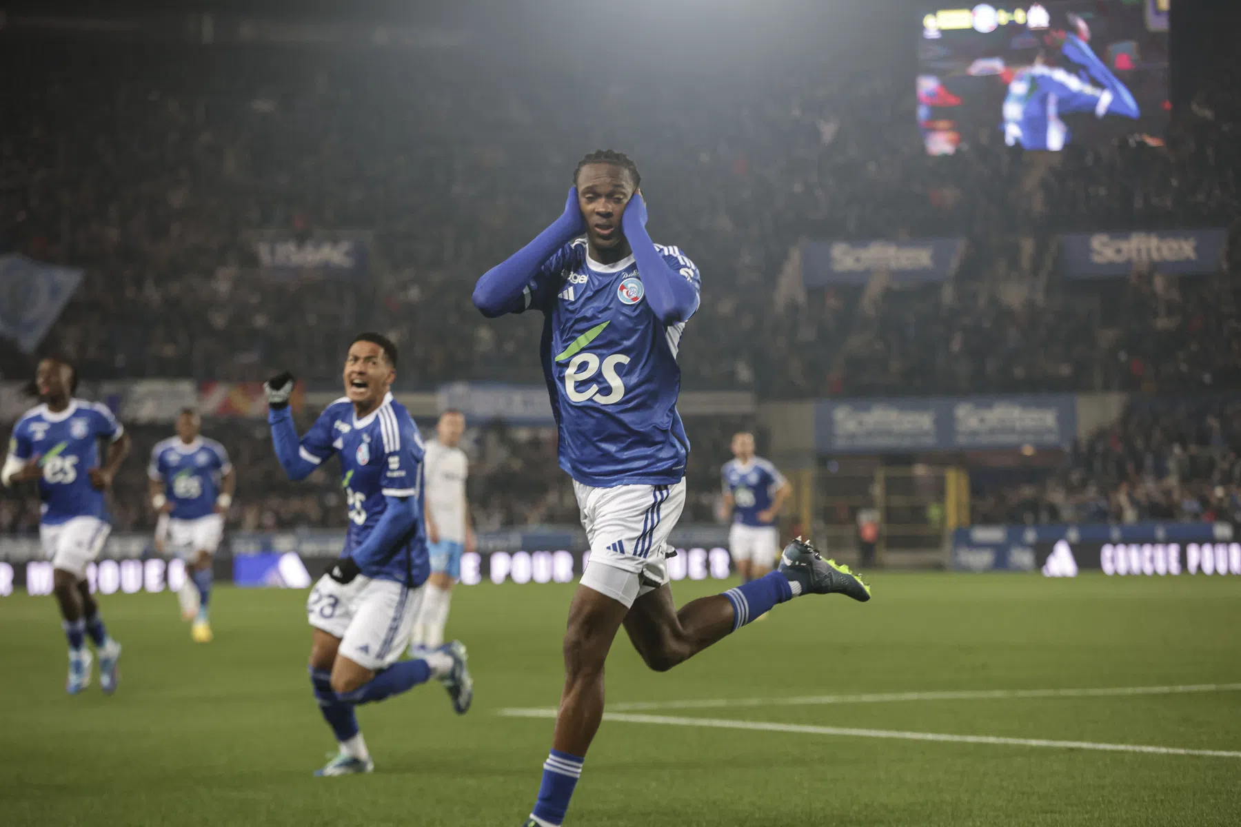Schade voor Marseille op weg naar Ajax-thuis door jonge Nederlander