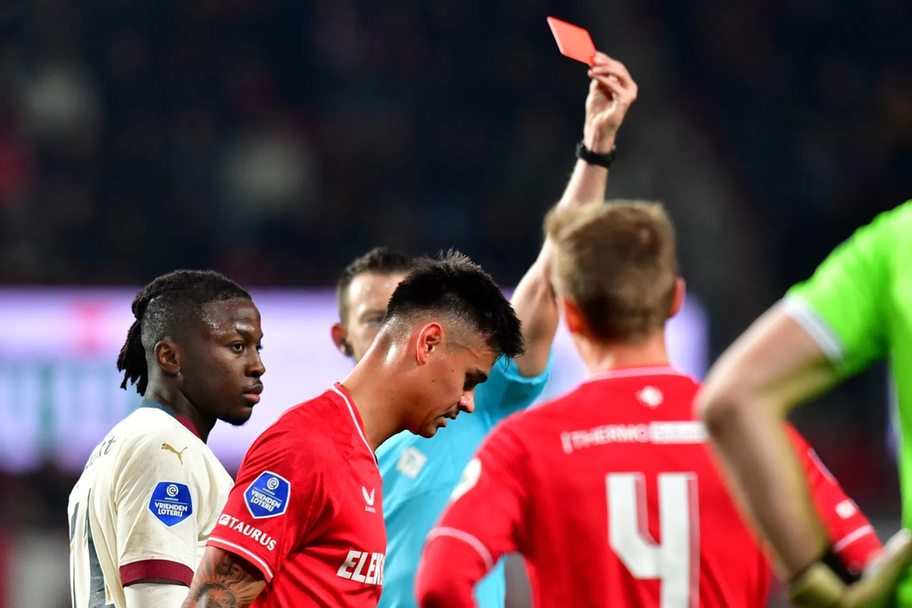 Twente accepteert schikkingsvoorstel Hilgers na rode kaart tegen PSV