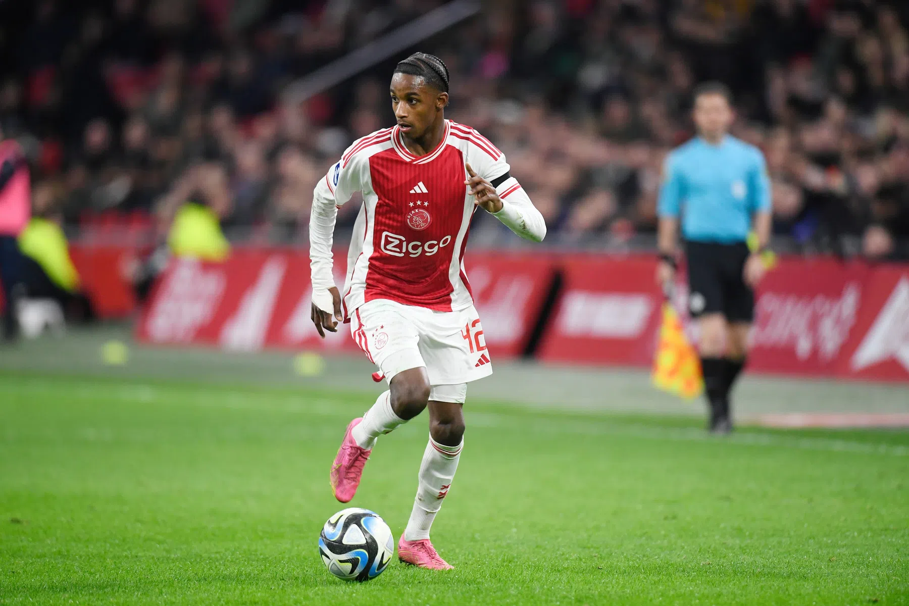 Ajax wil de toekomst in met doorgebroken Martha 