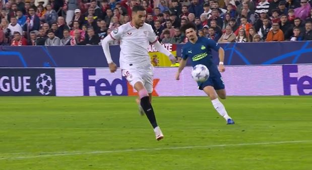 Dramatische herstart PSV: En-Nesyri straft slapende Ramalho af