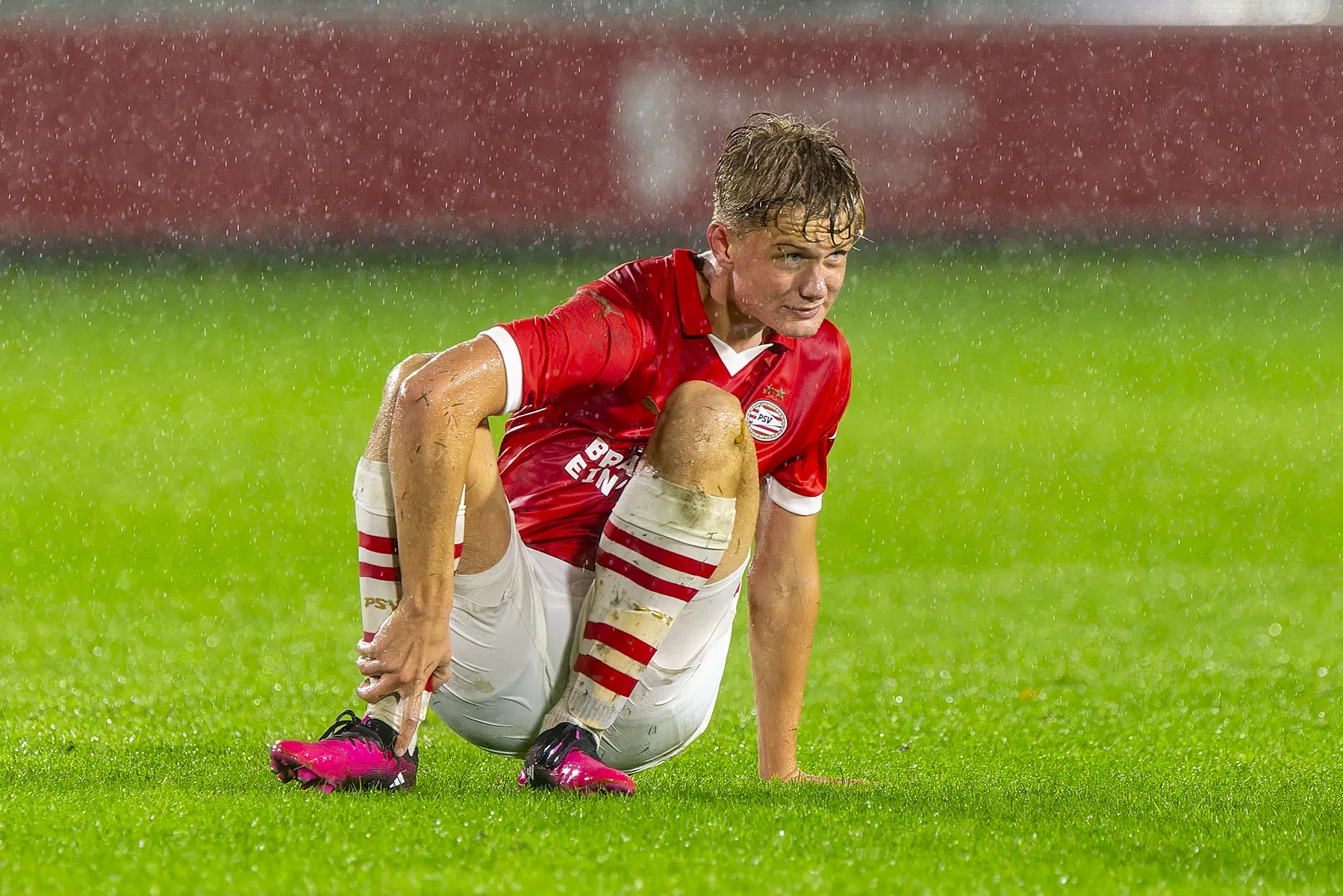 PSV Onder-19 geeft slechte voorbeeld en bewijst zichzelf slechte dienst bij Sevilla
