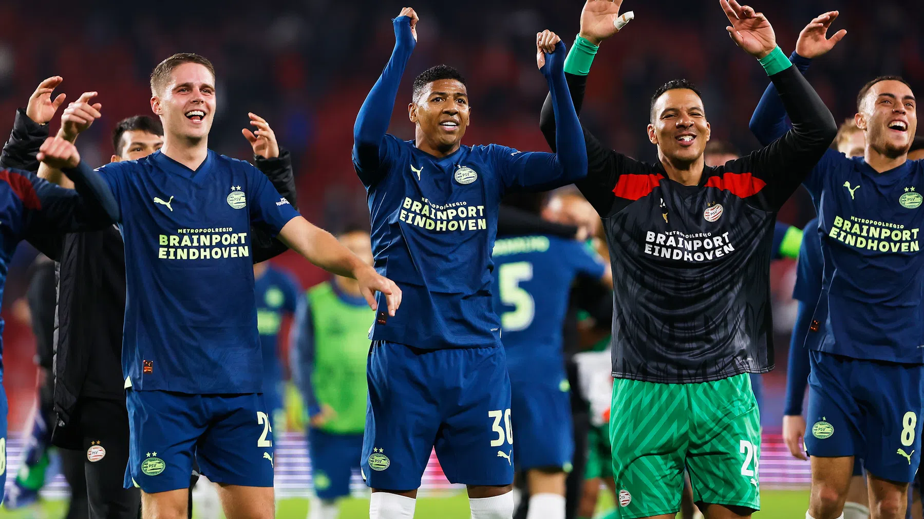 PSV overwintert in Champions League: 'Een hele dikke bonus'