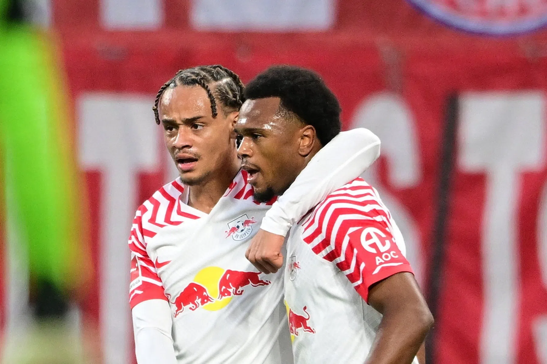Openda weer belangrijk voor Leipzig, goal Weghorst helpt Hoffenheim niet