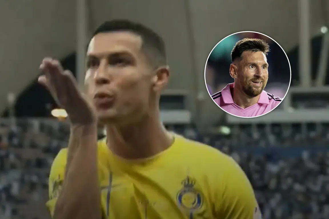 'Messi! Messi!': Ronaldo reageert met kushandjes in Riyadh Derby