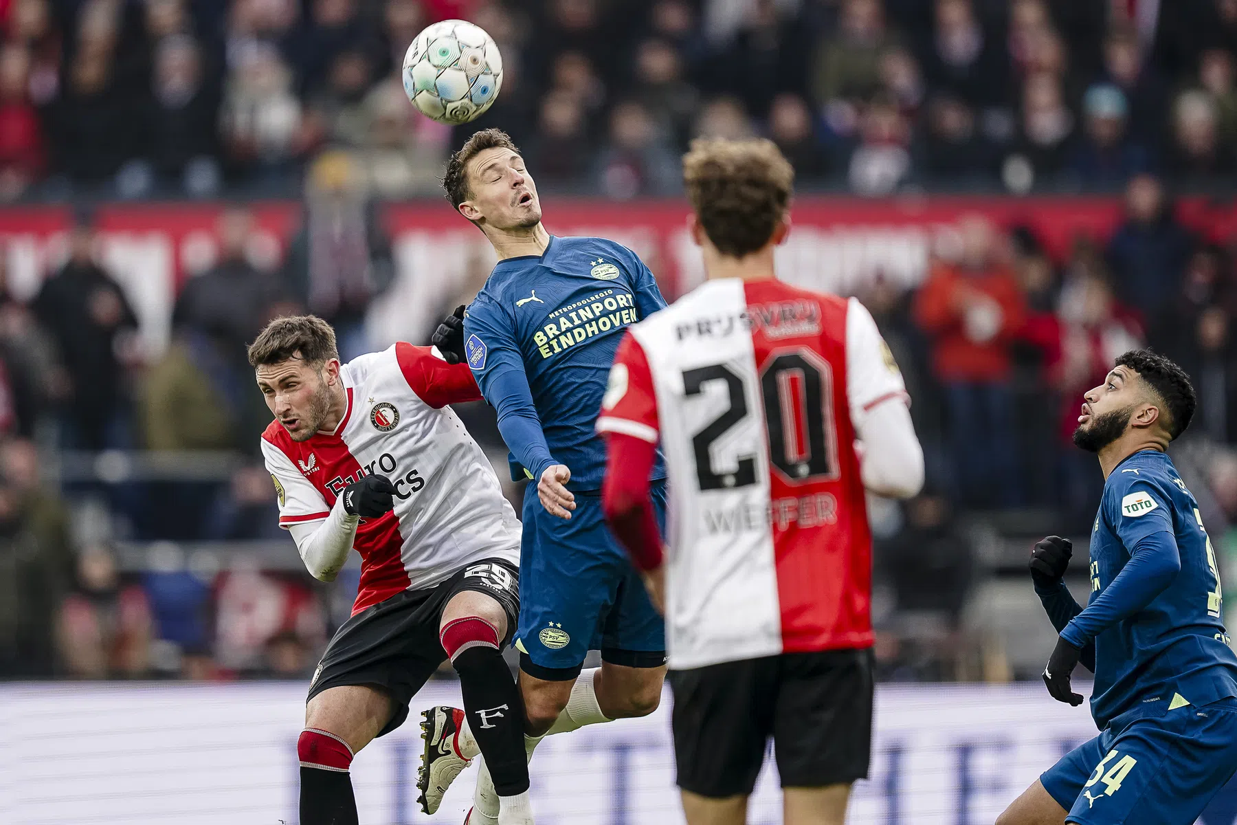 Nog weinig spektakel in kraker: 'Bespeur angst bij Feyenoord'