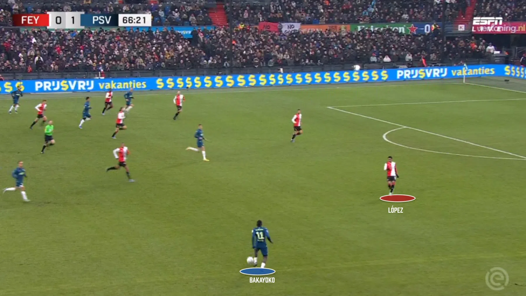 Johan Bakayoko velt Feyenoord na noodgedwongen wissel