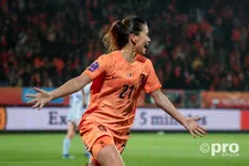 Thumbnail for article: Heerlijk avondje voor Oranje: Spelen nog mogelijk na krankzinnig slot