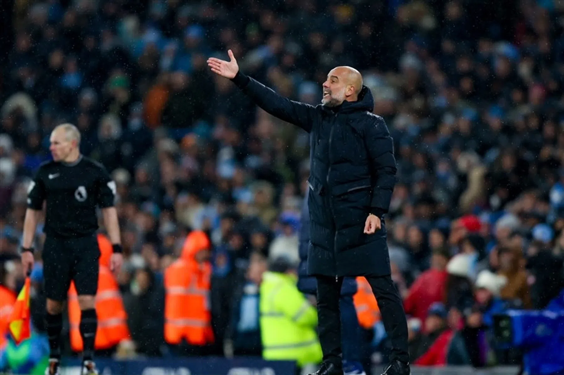 Aston Villa speelt bijna perfecte wedstrijd en legt Man City over de knie