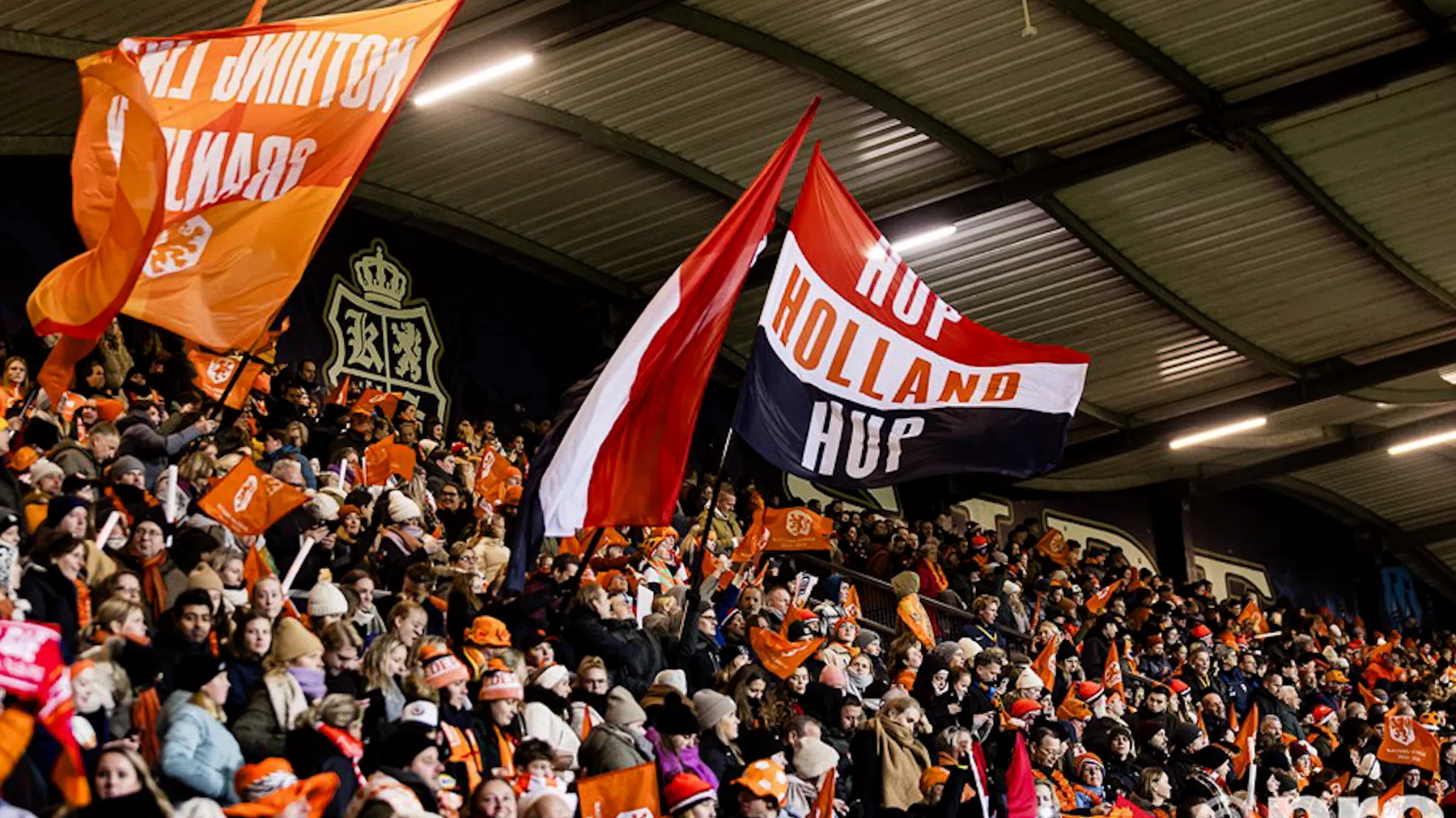 Vrouwenvoetbal in de lift: 'Meer fanatisme op de tribune'