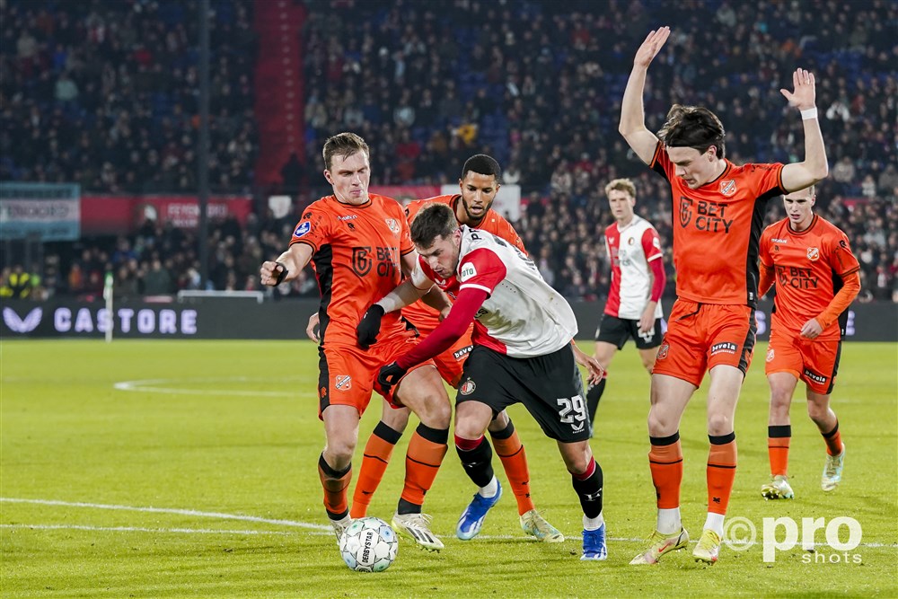 Giménez voorkomt blamage Feyenoord tegen crisisclub Volendam