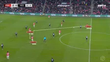 Thumbnail for article: Wat de eerste goal van PSV zegt over het positiespel van Peter Bosz
