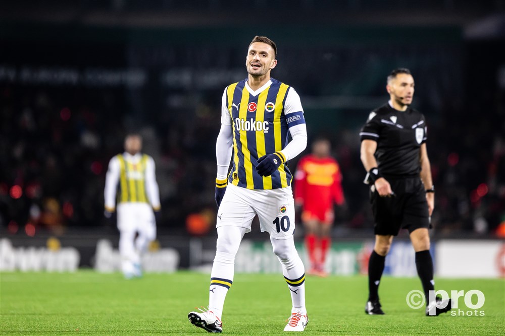 Tadic en Szymanski ook in Turkse topper weer belangrijk voor Fenerbahçe