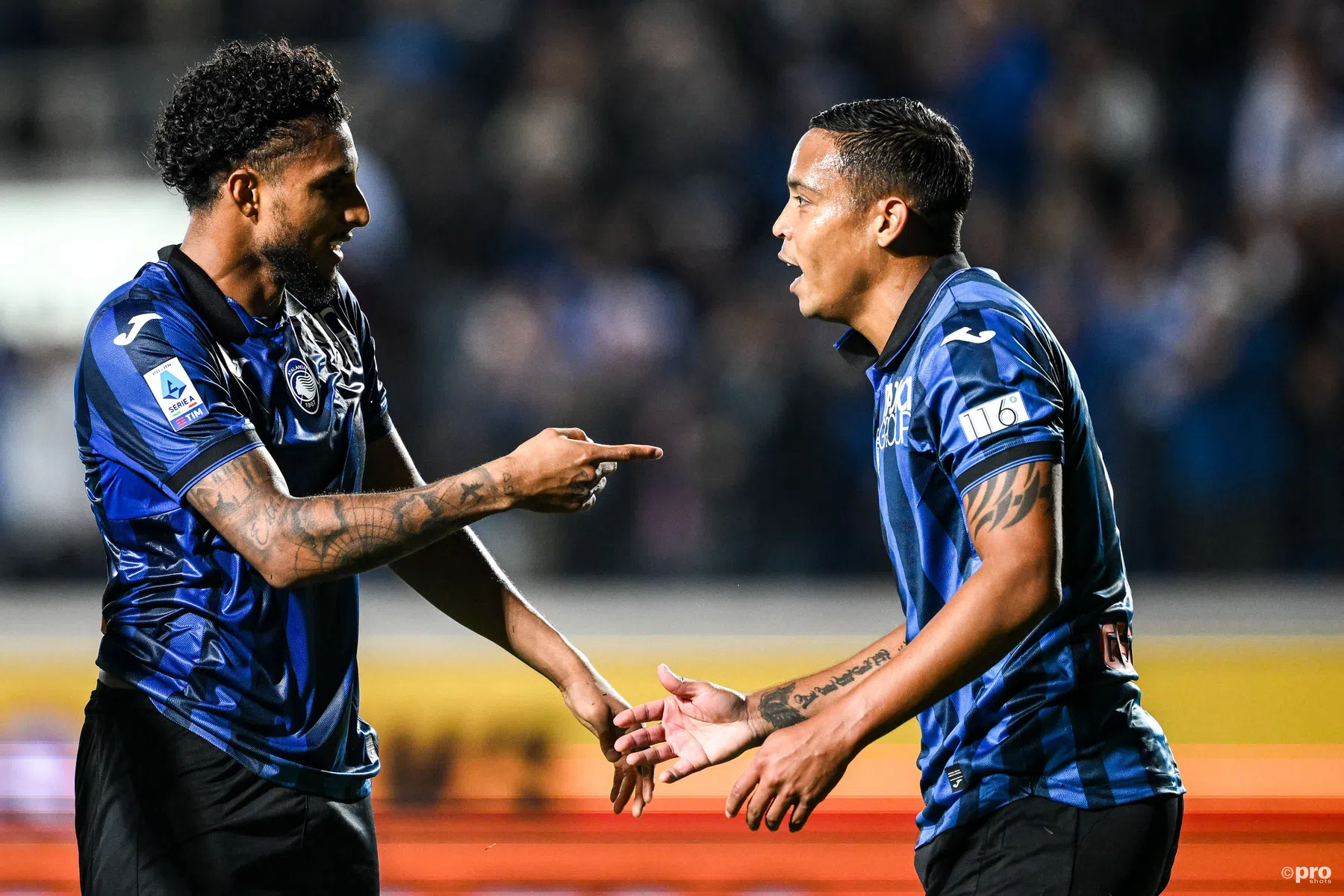 Fabelachtige hakbal Muriel helpt Atalanta in extremis aan zege op AC Milan