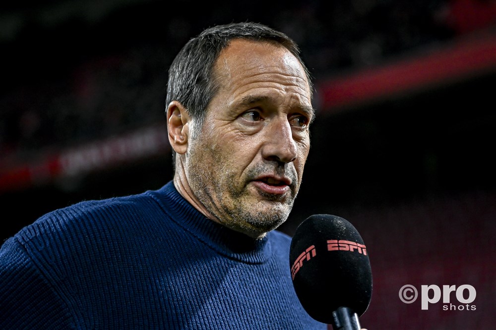 Van 't Schip ziet Ajax met twee gezichten en bespreekt wissels
