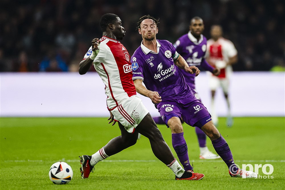 Brobbey: 'Vriends zei het in zijn podcast, maar deed het niet'