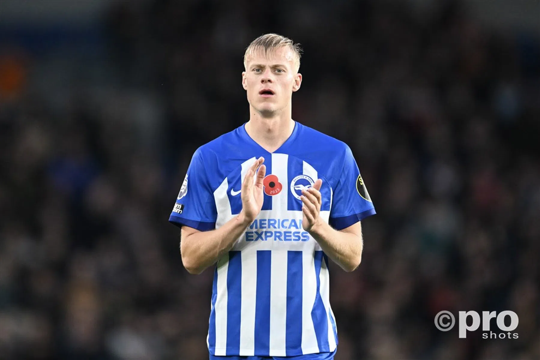 Brighton waardeert contract Van Hecke voor derde keer in paar maanden tijd op