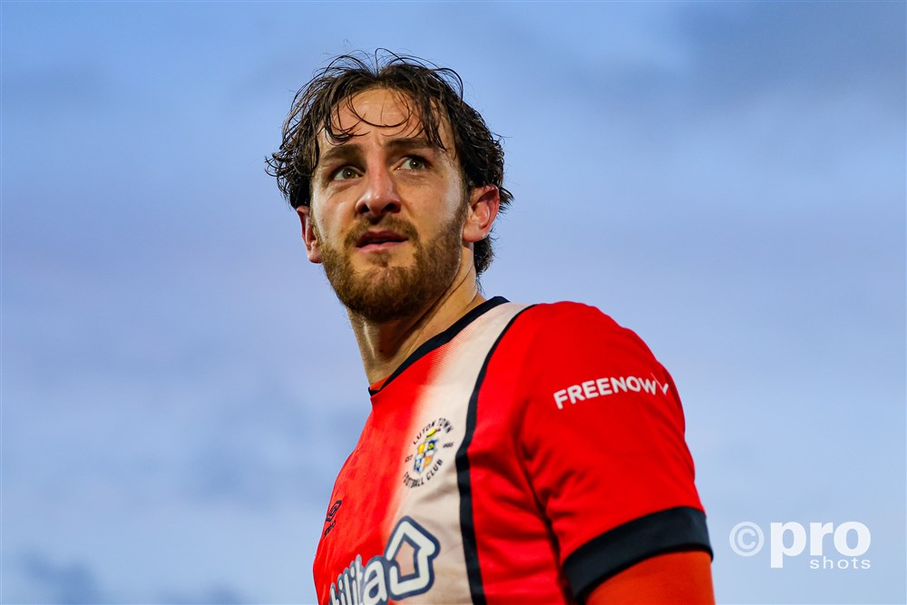 Luton deelt update over Lockyer na hartstilstand: situatie stabiel