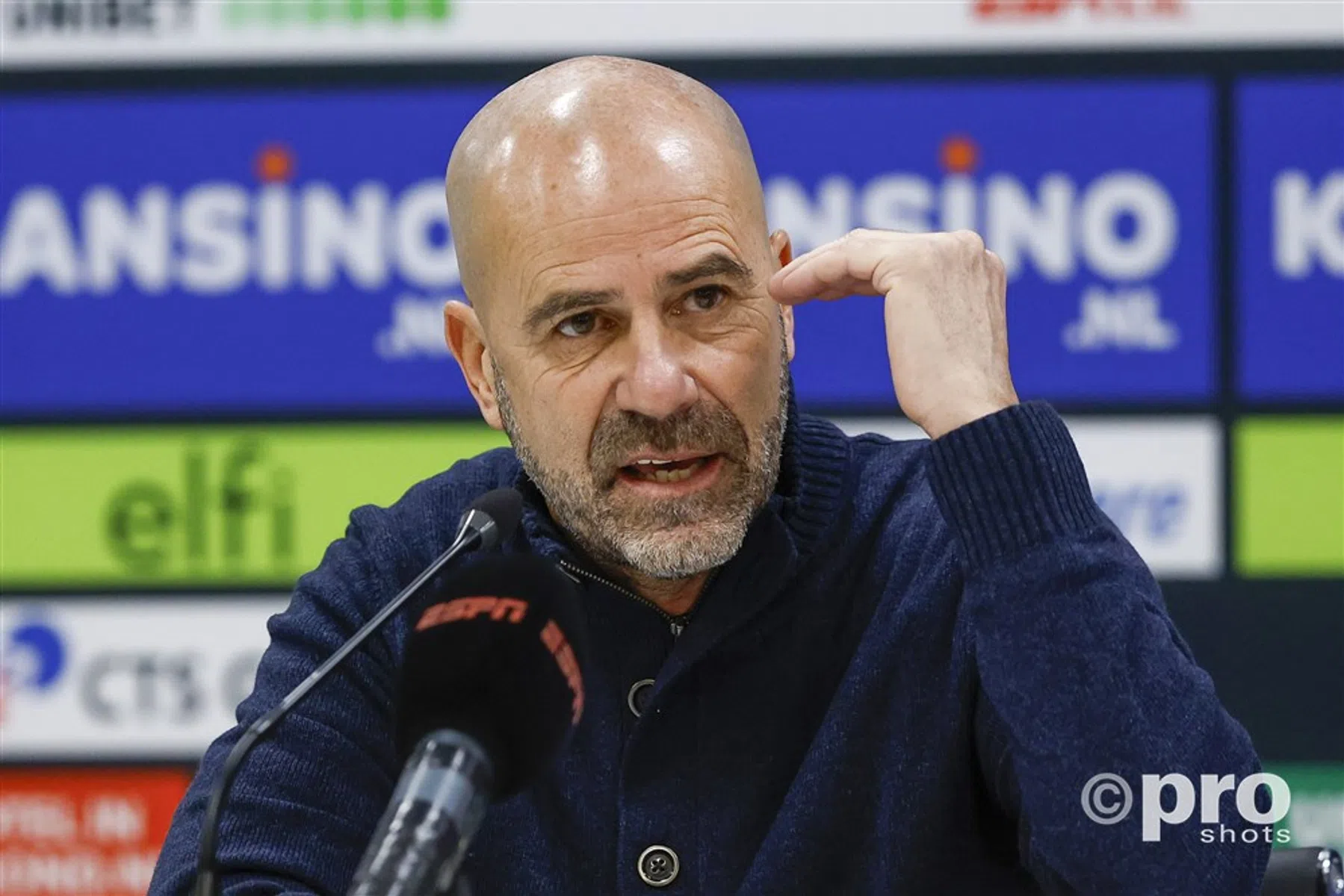 Bosz windt zich op over druk op trainers: 'Wat is dat voor onzin?'