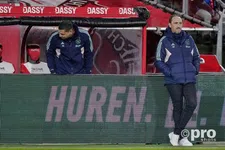 Thumbnail for article: Valkanis kondigt verandering aan bij Ajax na bekerblamage: 'Het leek wel handbal'