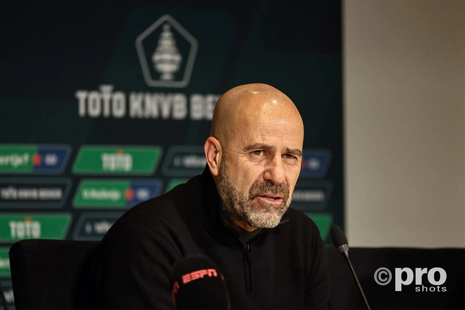 Bosz heeft begrip voor afgelasting: 'De juiste beslissing, dit was onverantwoord'