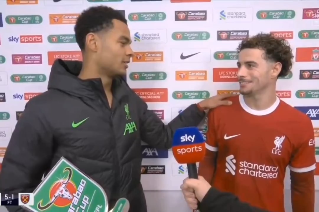 Gakpo zorgt voor hartverwarmend moment: 'De kerstman komt vroeg'