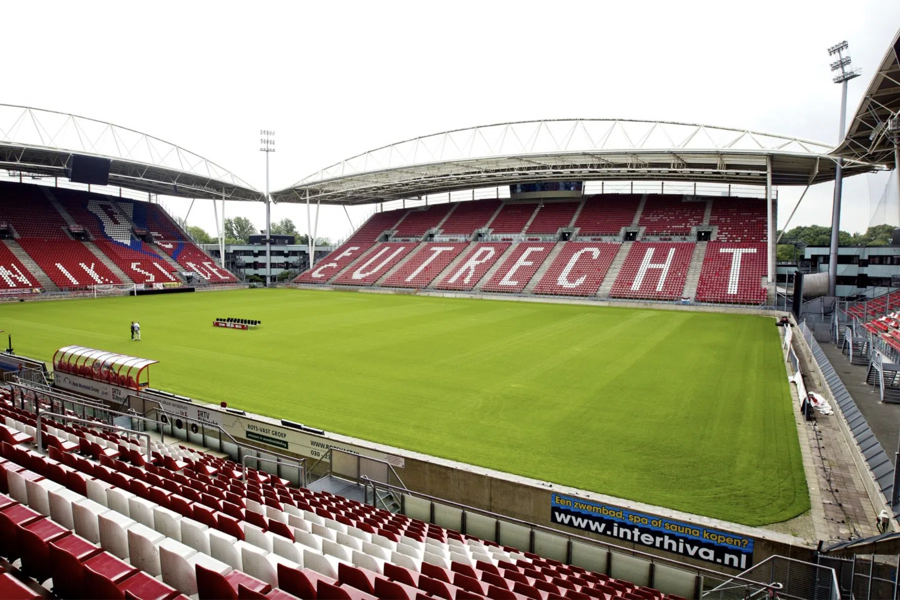 Wat levert de aankoop van Galgenwaard FC Utrecht op?