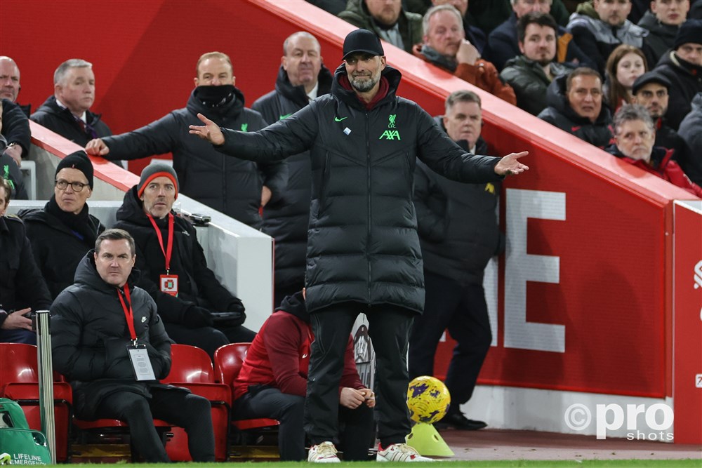 Klopp verbaasd over onbestrafte handsbal Ødegaard: 'Ik snap het niet'