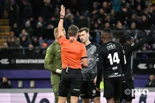 Thumbnail for article: Genkse woede na bizarre arbitrale blunder: 'Onbegrijpelijk, onbegrijpelijk'