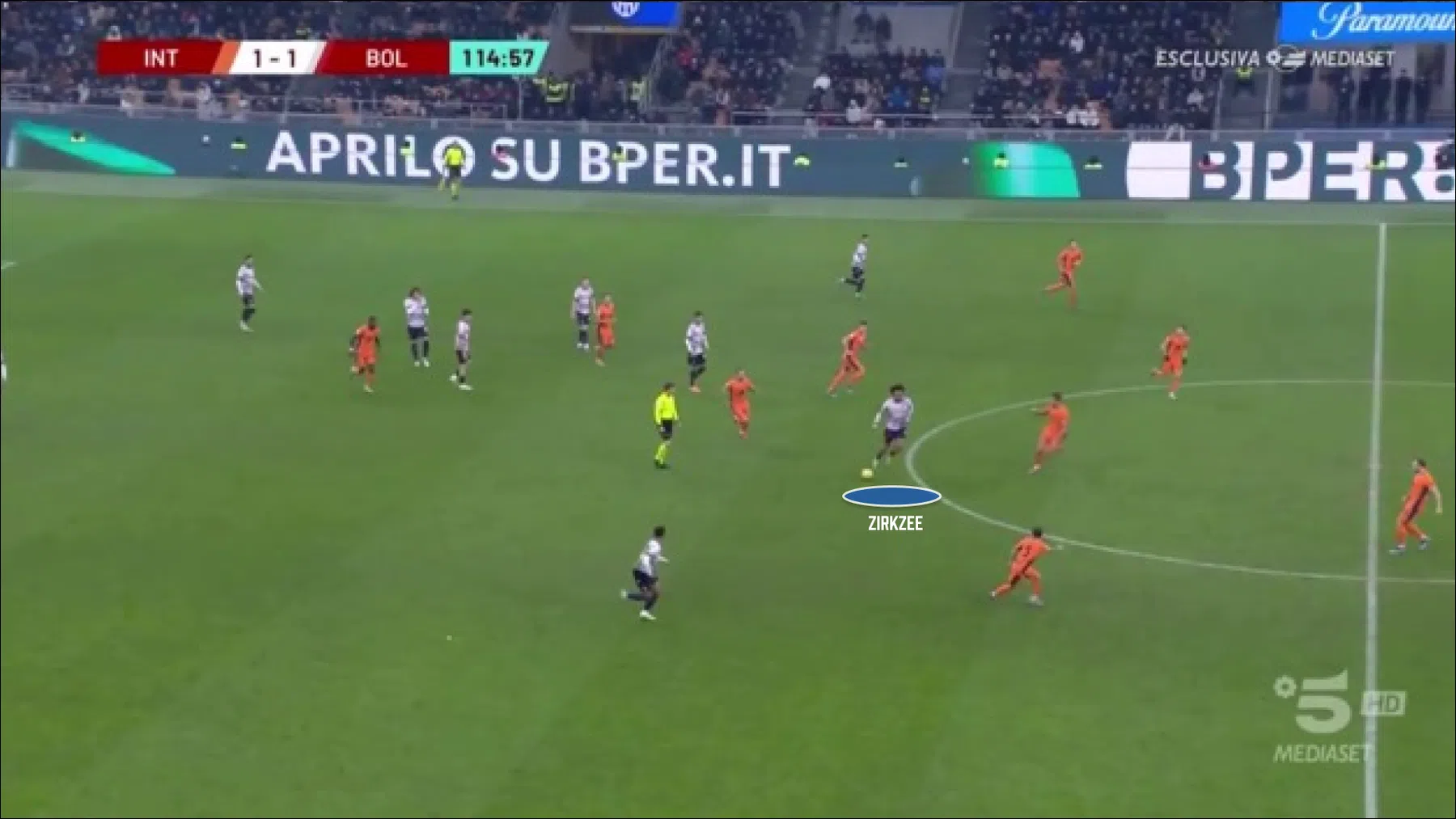 Joshua Zirkzee groeit bij Bologna uit tot complete aanvaller