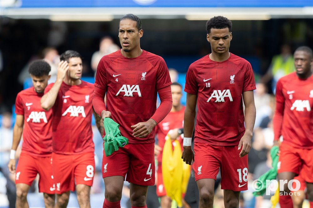 Lokale krant ziet groot contrast tussen Nederlanders bij Liverpool