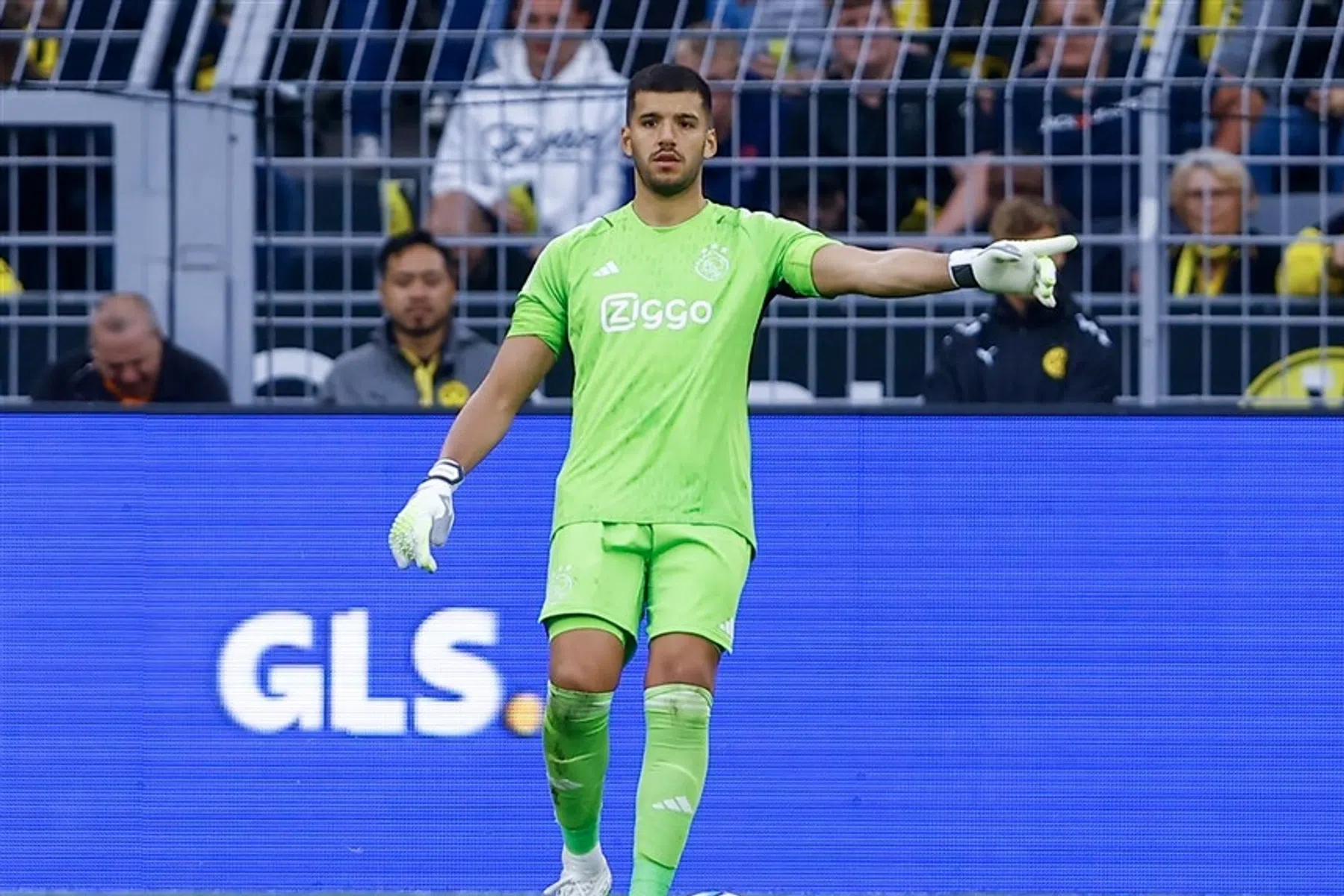 Rulli meldt vertrekwens aan Ajax