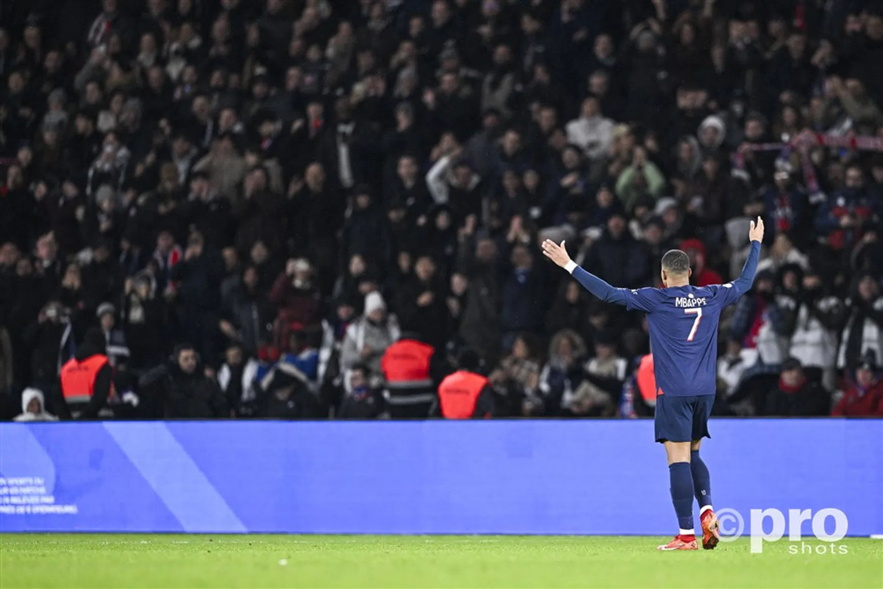 Eredivisie-spitsen op prachtige UEFA-lijst met topscorer Mbappé