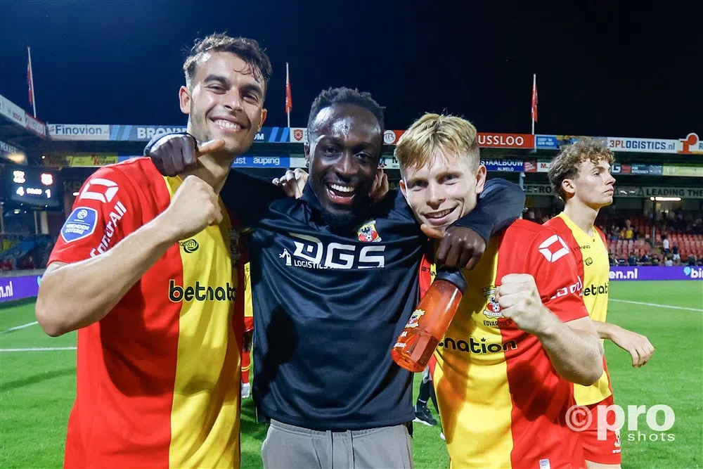 Vijf voetbalvrienden over hun dromen in Deventer